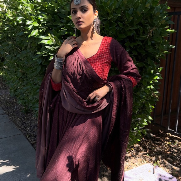 Rust Lehenga Set - Picture 3 of 9